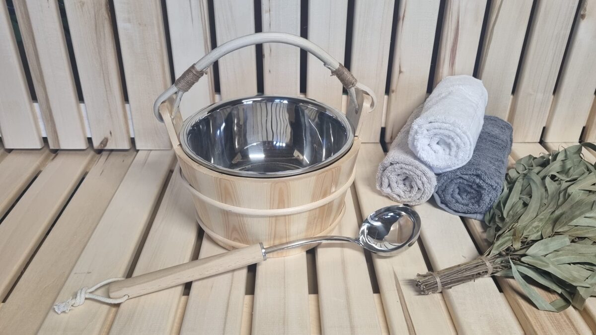 Elevate Your Sauna Oasis with Our Rustic 4Liter Wooden Bucket Set